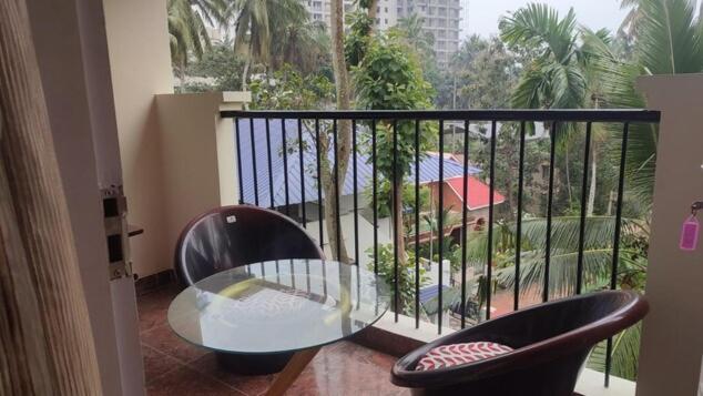 Silver Oaks Flat Sc Golf Links Road Kowdiar Thiruvananthapuram By Probity Ventures Exteriör bild