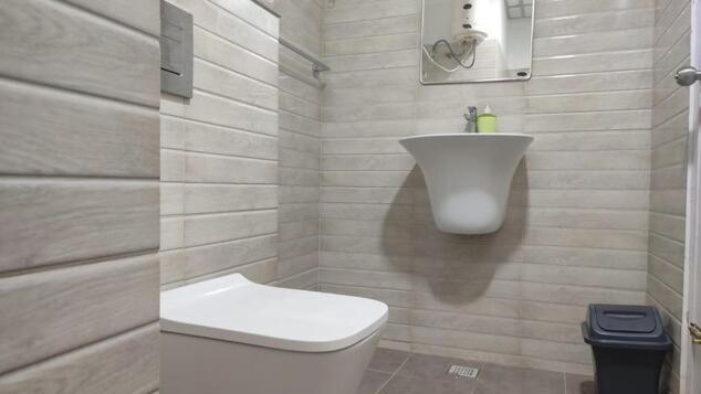 Silver Oaks Flat Sc Golf Links Road Kowdiar Thiruvananthapuram By Probity Ventures Exteriör bild